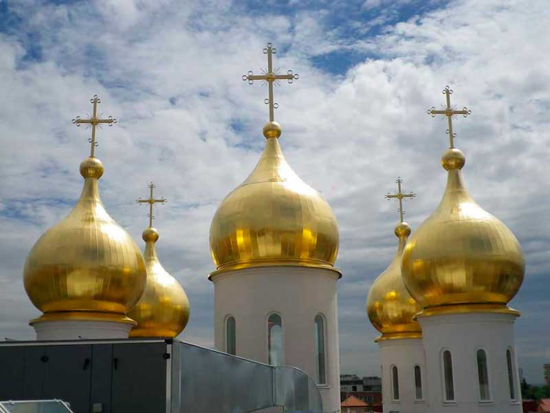 Cupulas Iglesia ortodoxa Rusa en Hortaleza Madrid